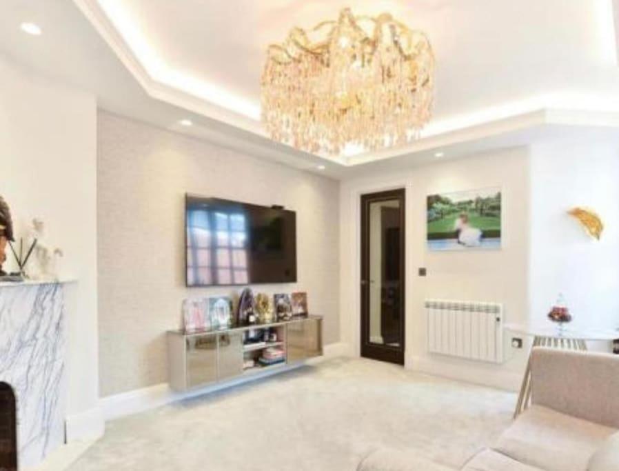 ロンドン2 Bed Flat In St Johns Woodアパートメント エクステリア 写真